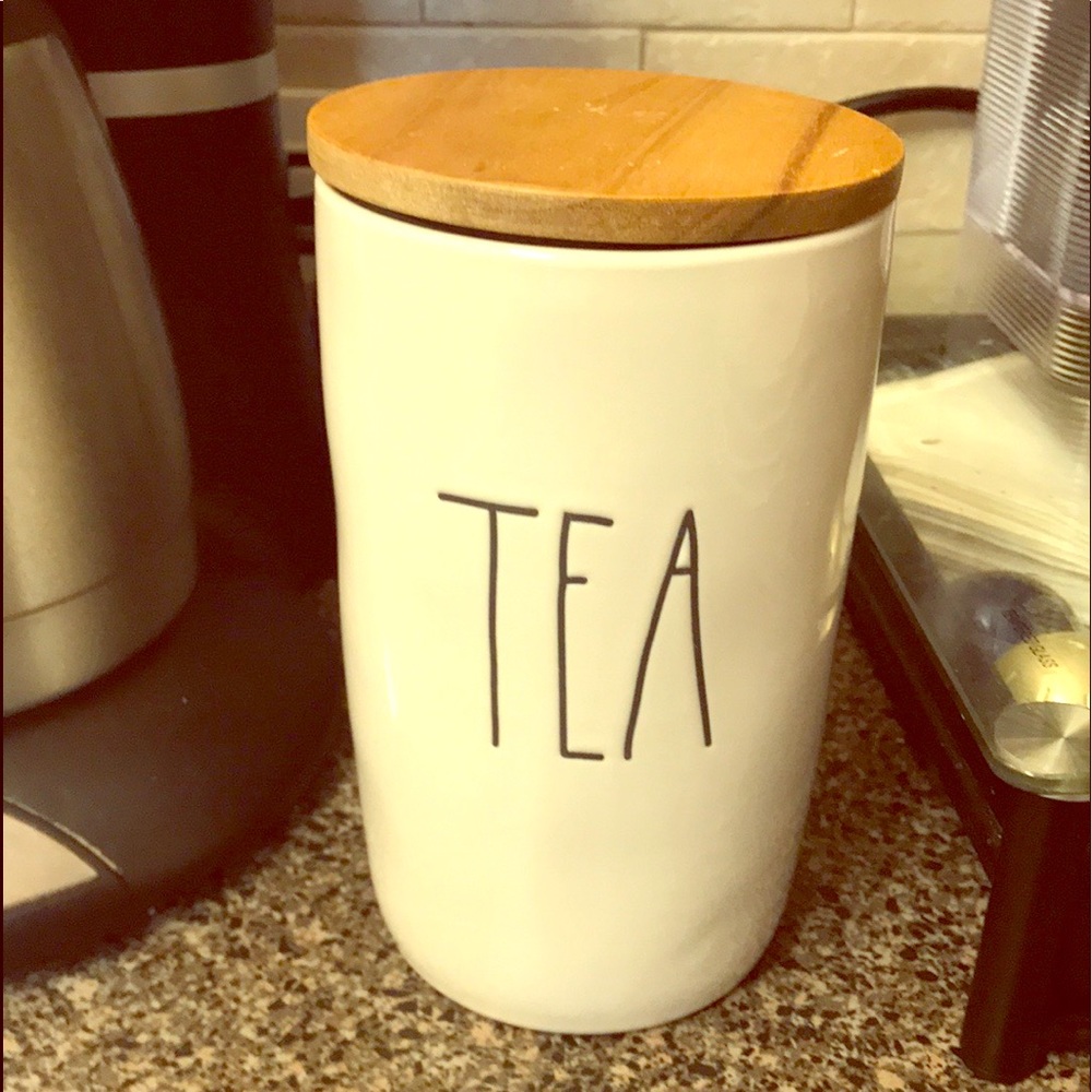 Tea canister with wood lid